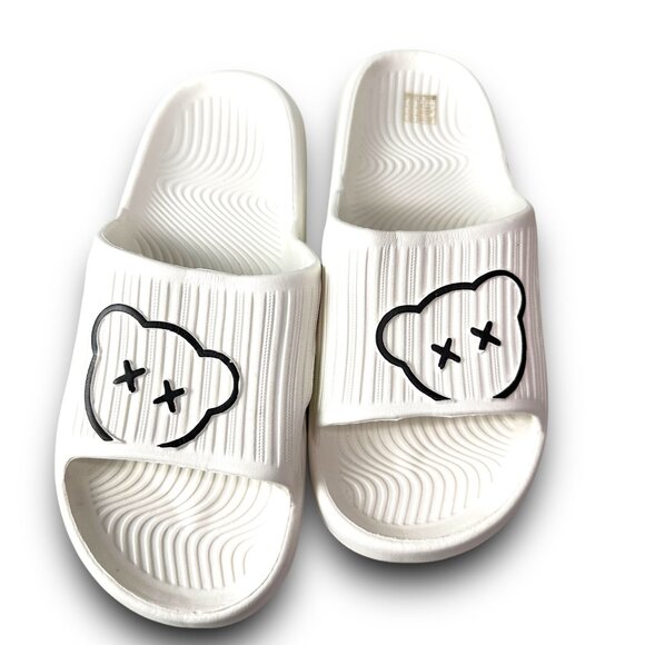 Cute Bear Face White Slides For Men & Women Sz 42-43 Comfortable Slip-On Sandals - Picture 1 of 9